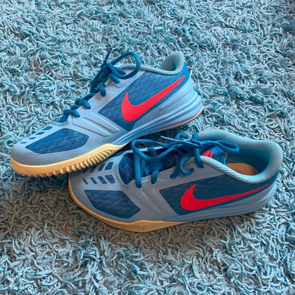 Nike KB Mentality Shoes